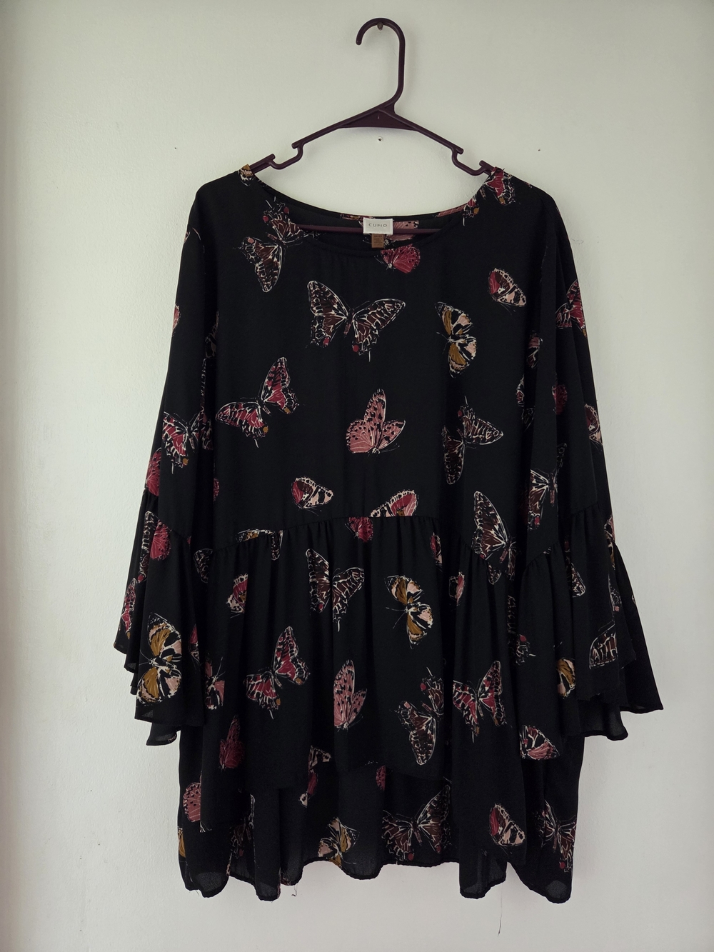Cupio Black Top with Pink Butterfly Motif